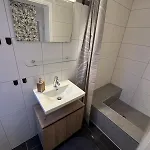 Moderne Nahe Für 4 Personen Maguncia