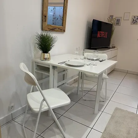Apartment Moderne Nahe Fuer 4 Personen