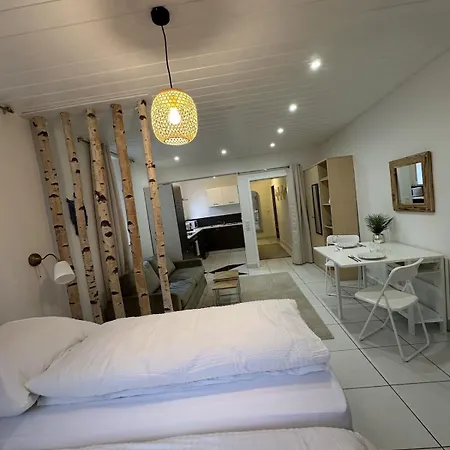 Moderne Nahe Fuer 4 Personen