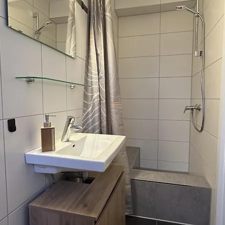 Appartement Moderne Nahe Fuer 4 Personen *